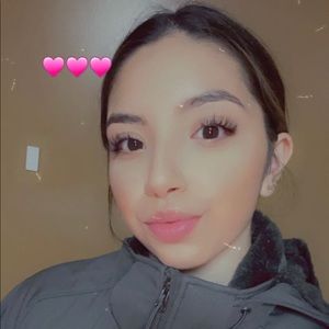 Meet your Posher, Evelyn